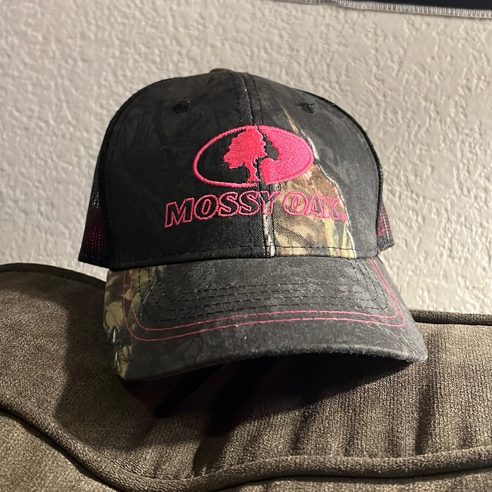 Women’s Mossy Oak Cap